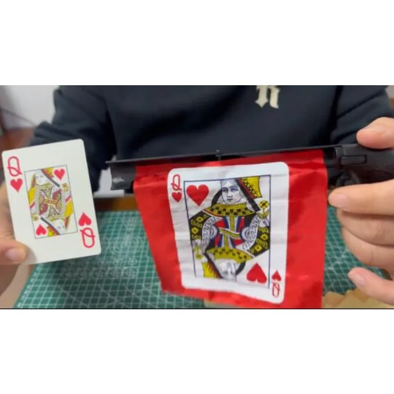 Truth Gun Magic Card Revealer Prop Selected Card Banner Appearance Trick for Professional Magicians Magic Gimmick Illusion Funny