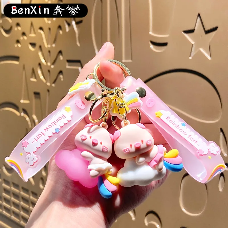 

miniso Cute keychain bag pendants, couple car key chain ornaments, small gifts