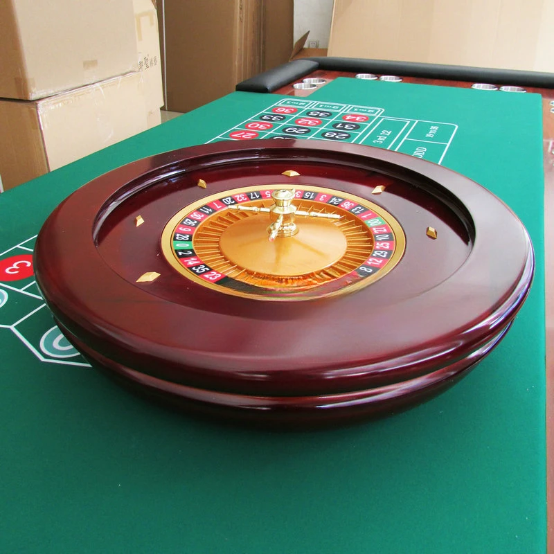 Birch solid wood roulette event, big roulette chips, Texas poker, big and small entertainment