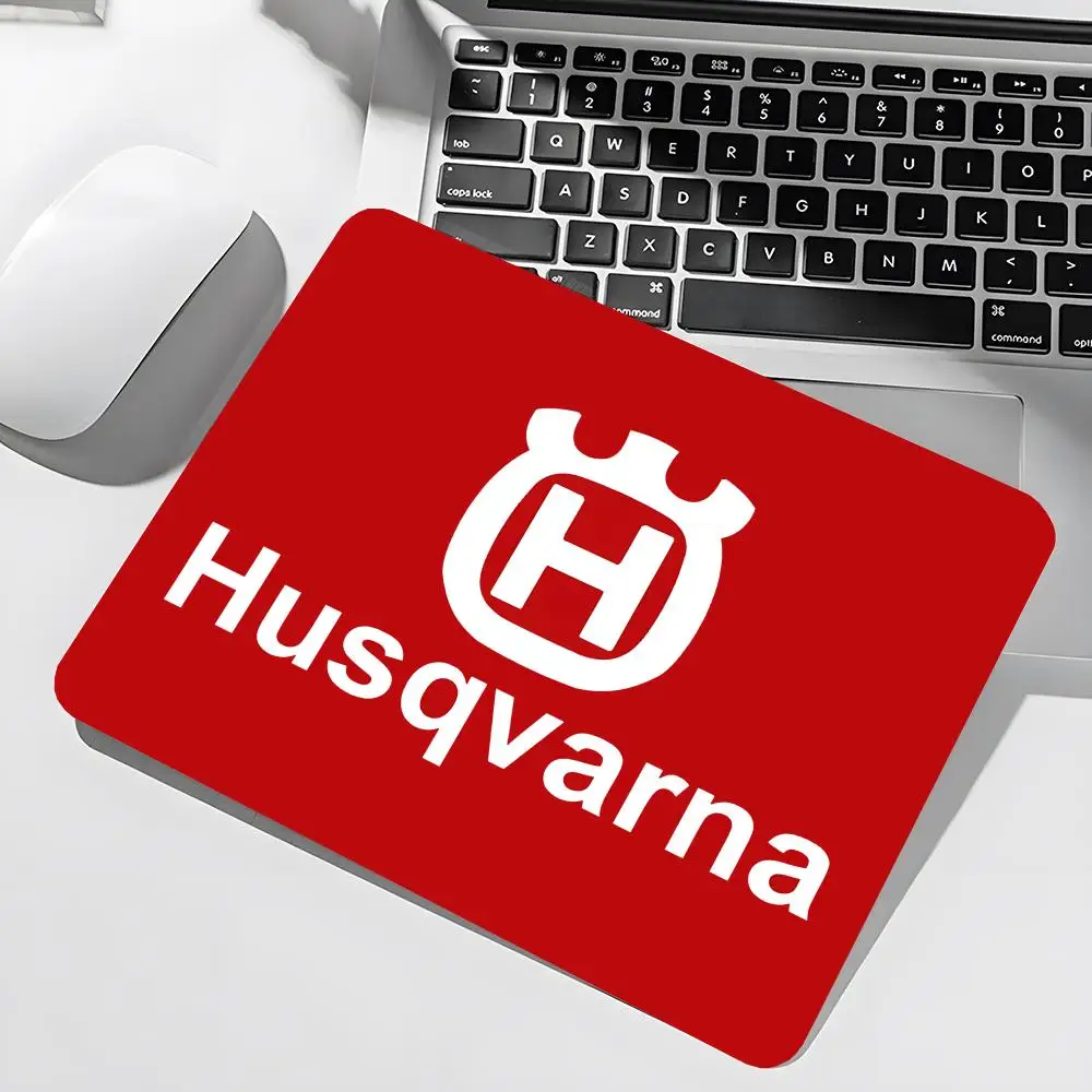 Motorcycle Brand Husqvarnas Mouse Pad Gamer Large Size Office Desk Protector Mat 450x400X2MM Waterproof Desktop Mouse Pad