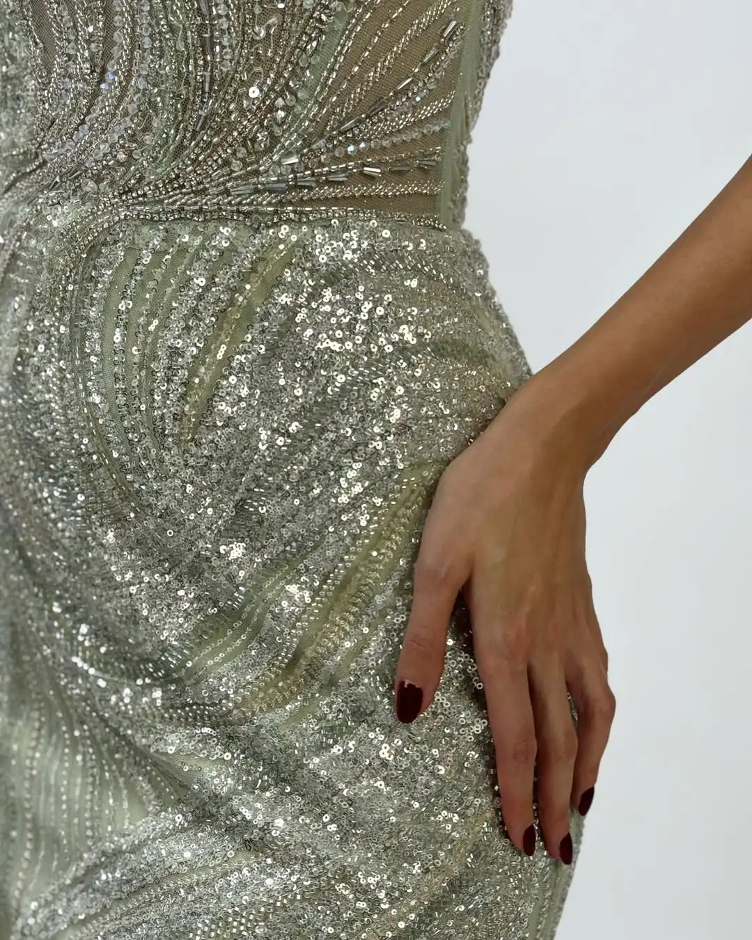 Ofherown Abiti da sera con volant monospalla a sirena di lusso con maniche a mantella verde salvia Abiti da festa di nozze Taglie forti personalizzati