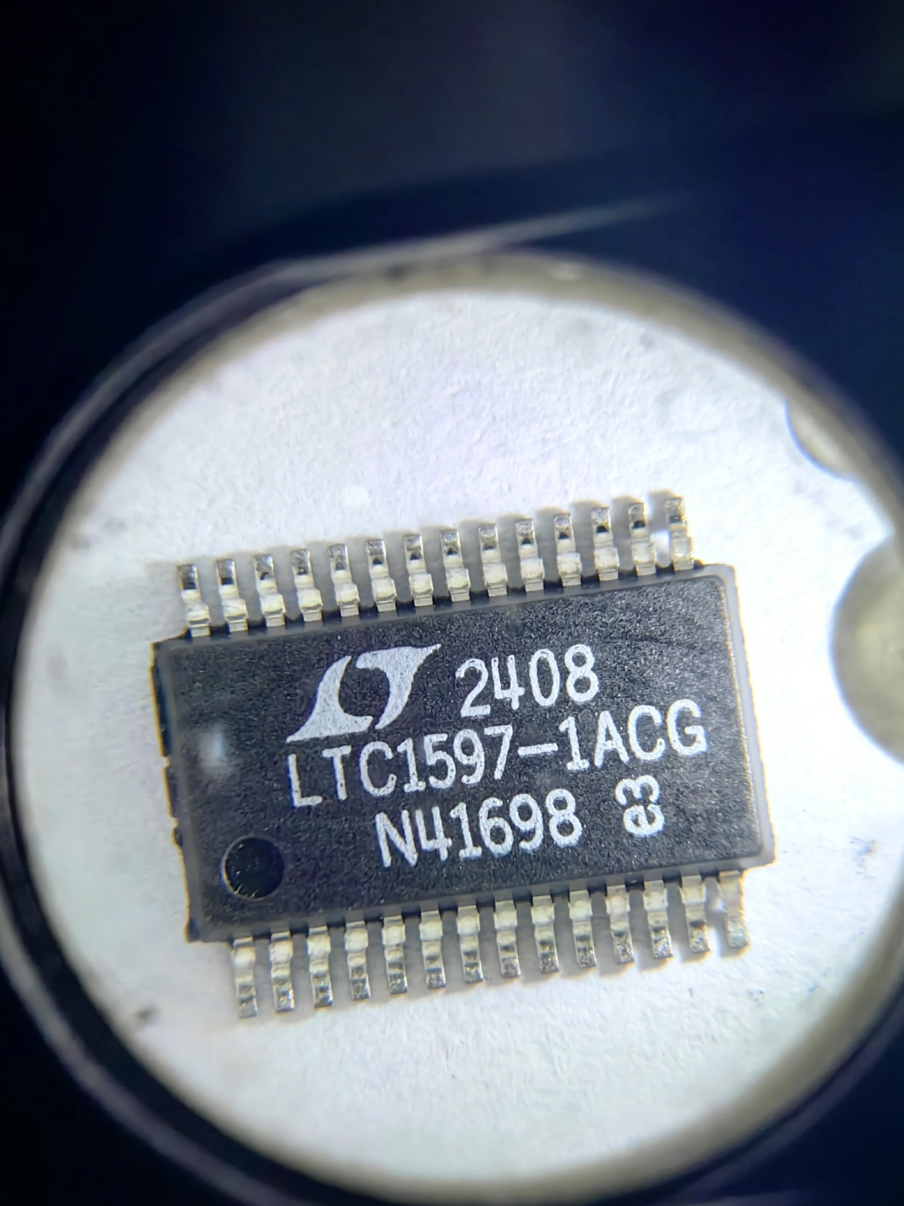 LTC1597-1ACG LTC1597-1AIG LTC1597-1BCG LTC1597-1BIG LTC1597 - 16-Bit Parallel Low Glitch Multiplying DAC with 4-Quadrant
