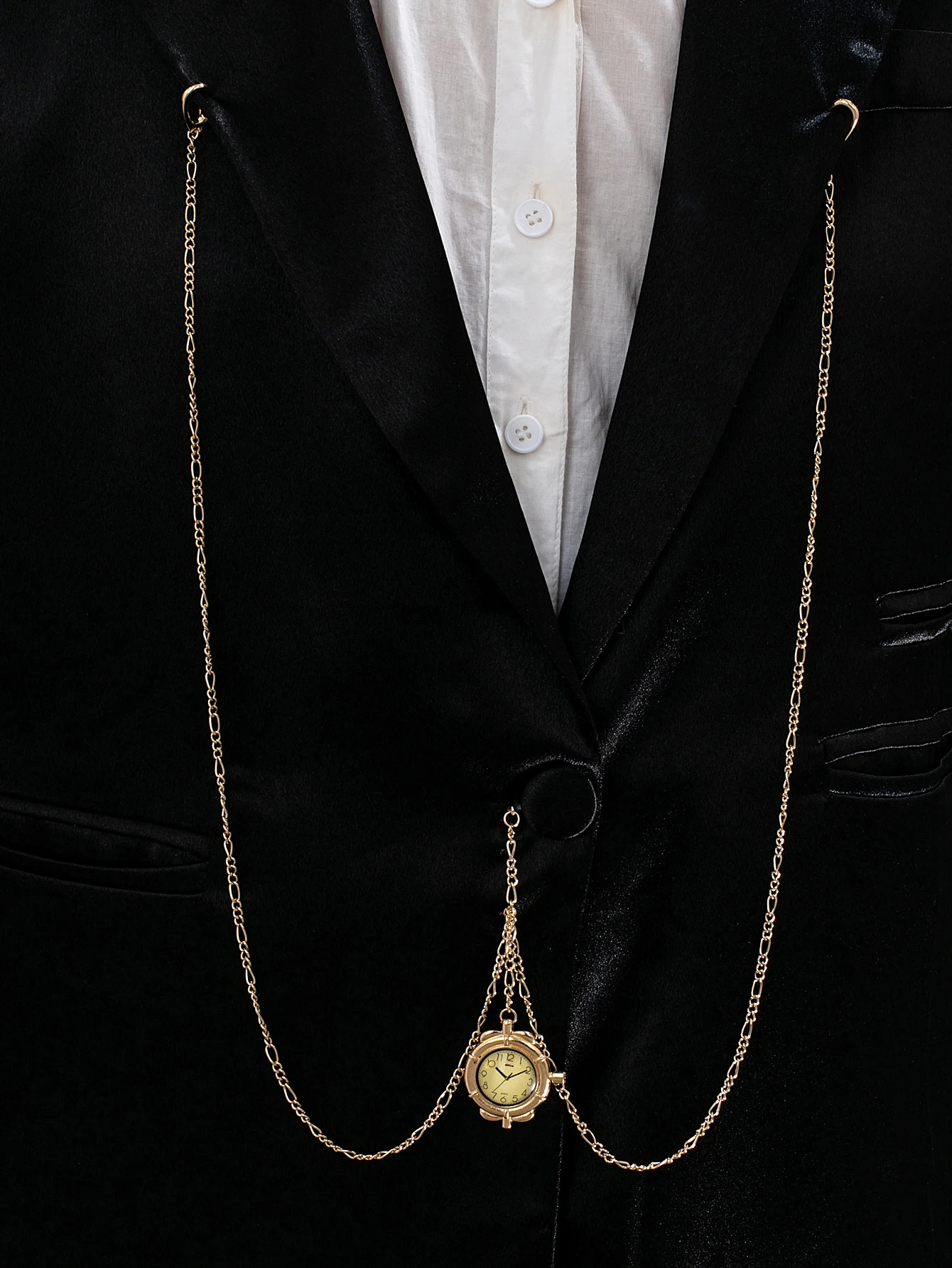 1 Mechanical-Style Vintage Classic Pocket Watch with a Chain, a Daily Casual Fashion Accessory That Complements a Suit