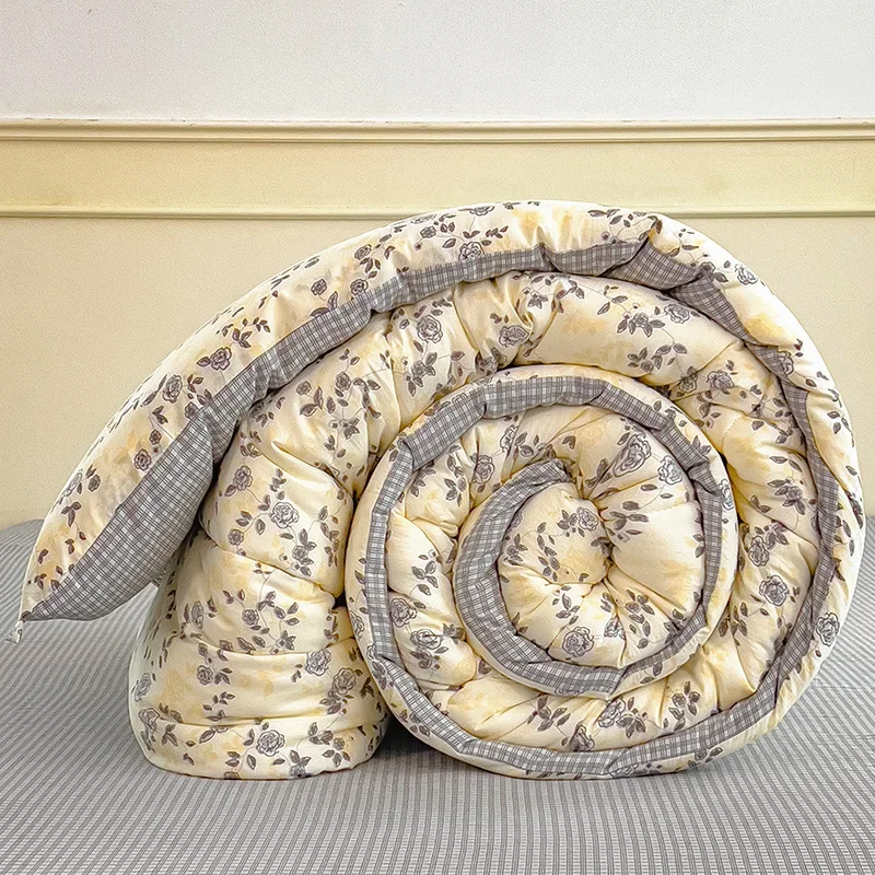 Double Sided Printing Quilt Thicken Winter Warm Skin Friendly Breathe Cotton Quilts Single Double Bedding Quilted Duvet Core