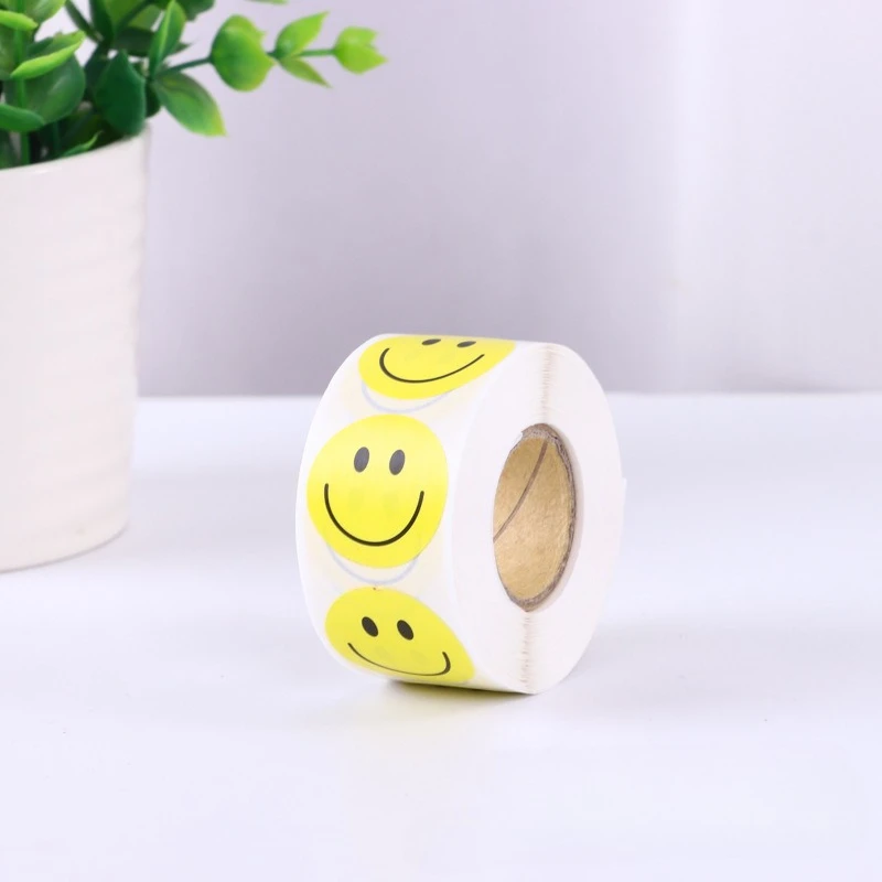 

500-Pack Reward Stickers Roll, Self-Adhesive Circle Appreciation Labels, Paper Encouragement Decals