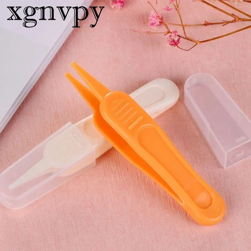 XGNVPY Baby Clamp Nasal Boo Newborn Baby Child Plastic ABS Nostril Cleaner Safety Tweezers Round Toe Clip