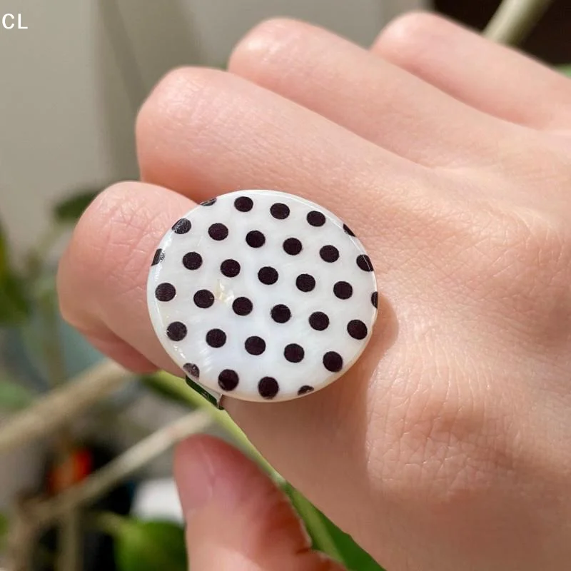Vintage Niche Black And White Polka Dot Open Rings For Women Design Sense Round Acrylic Chic Finger Ring Aesthetic Jewelry