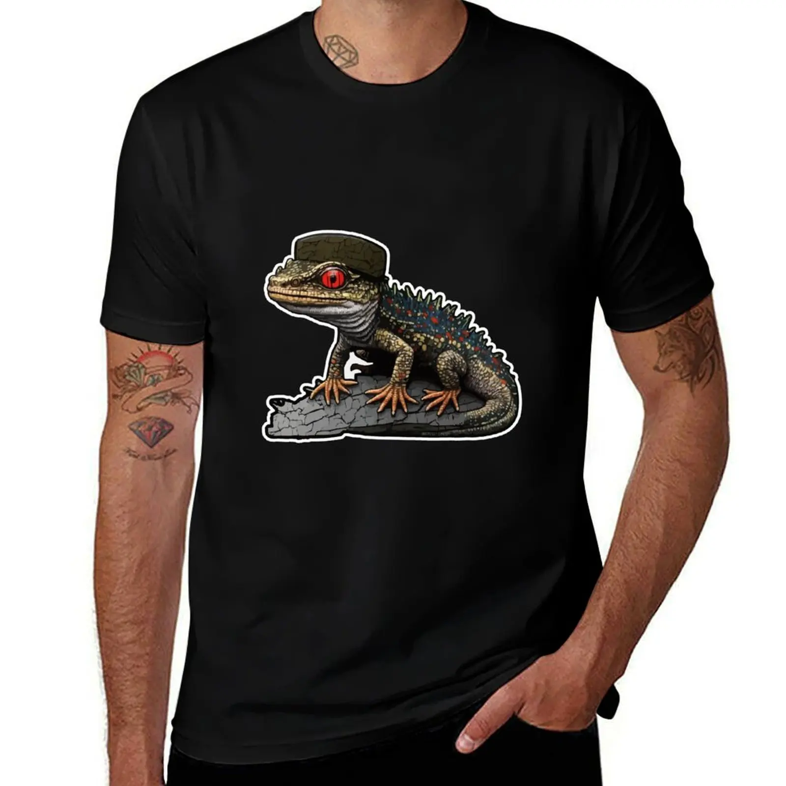 

Spiky Skink with Hat T-Shirt for a boy oversizeds summer top Short sleeve tee men