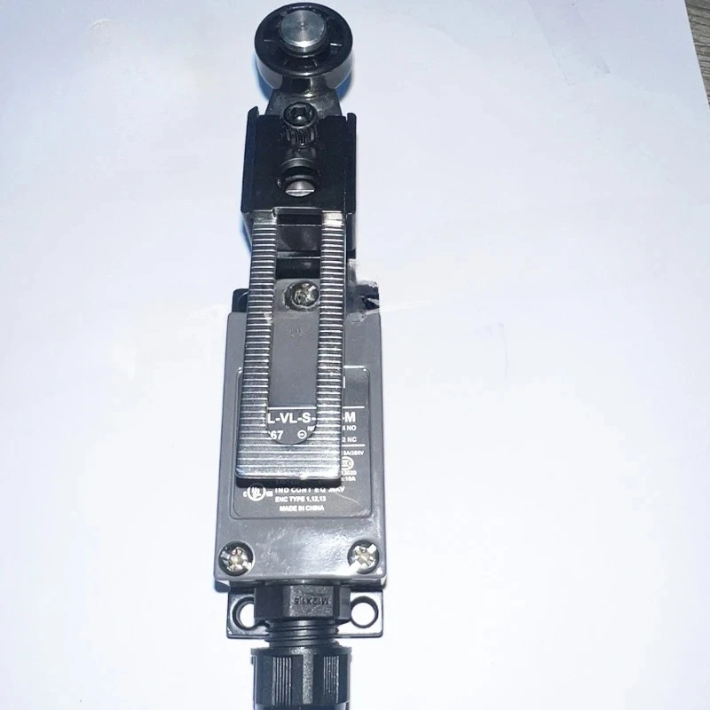 Brand New Original SZL-VL-S-B-N-M Side Rotary Lever Limit Switch 220V DC 0.05A Mechanical Fast Delivery