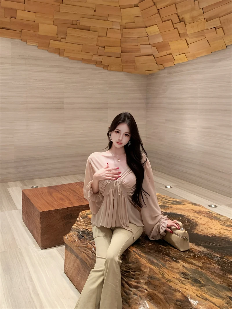 

Kumikumi Gentle Wind Apricot V-neck Pleated Belted Loose Slimming Top Women's Fashion Spring Season Lace Shirt Bell Sleeve