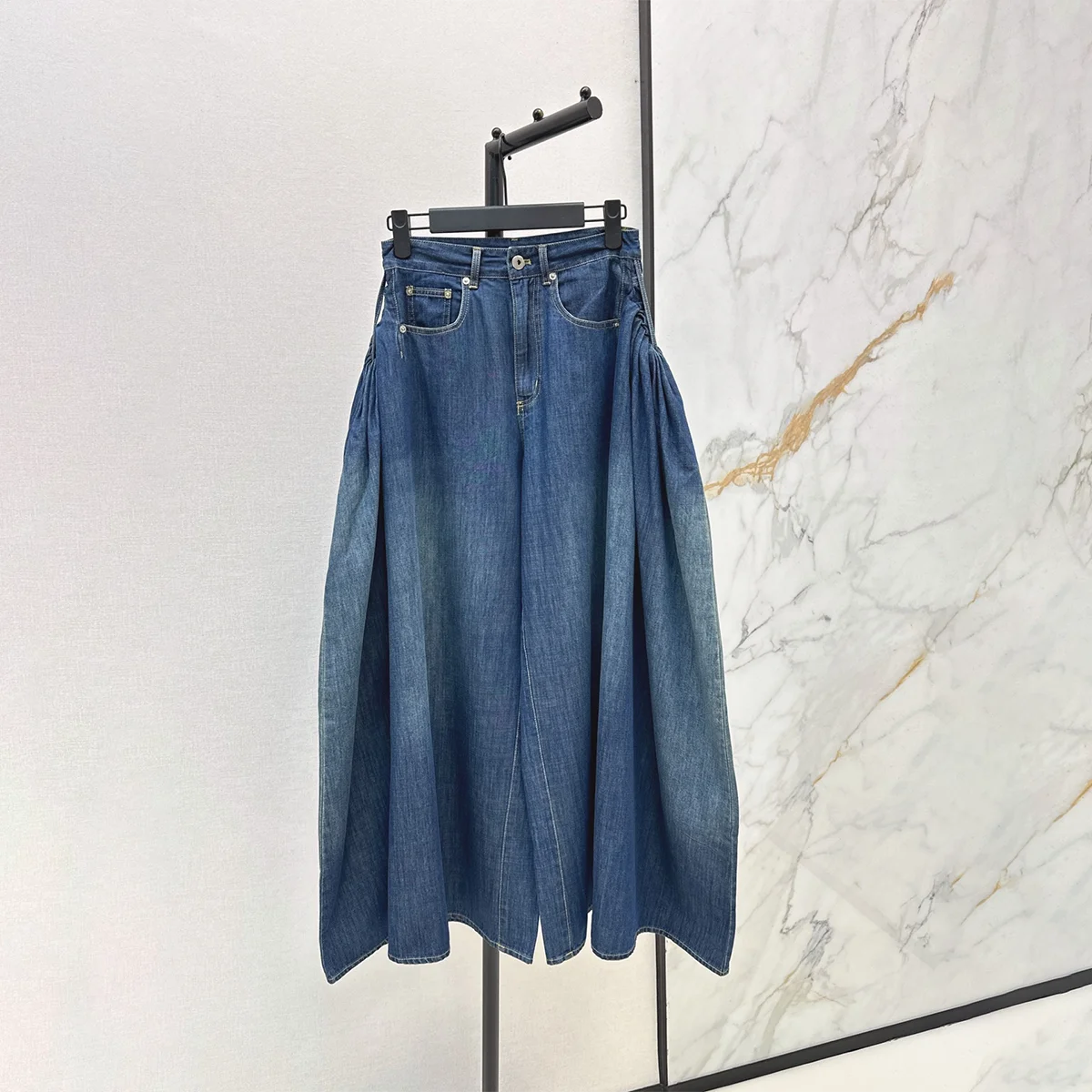 2026 high-quality women's side pleated denim wide leg pants26822153
