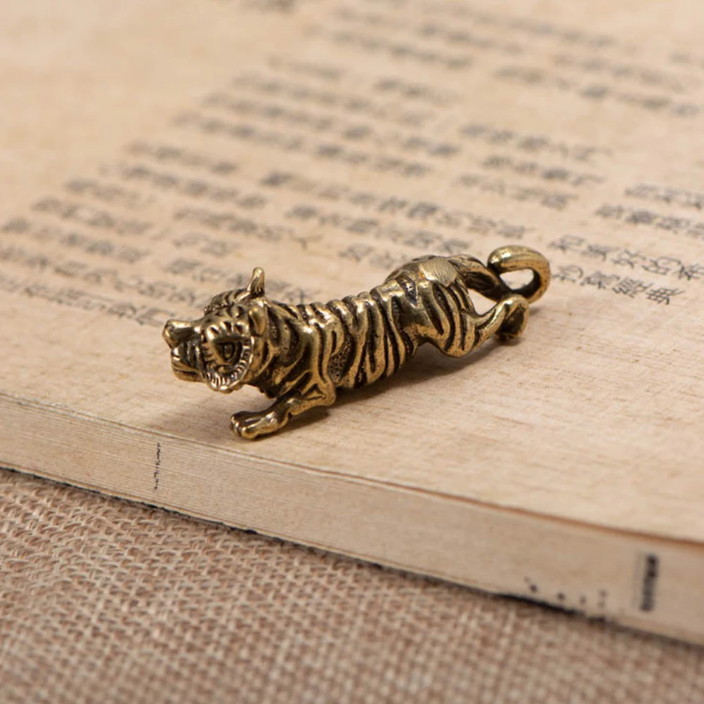 

10pcs Tiger Keychain Pendant Office Bedroom Retro Brass Craft DIY Lucky Jewelry Accessories Homemade Decorative Items