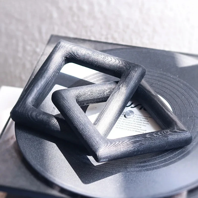 Geometry Square Frame Chain Statue Desk Decoration Ornaments Modern Crafts Creative Shackles Sculpture Room Aesthetics Decor