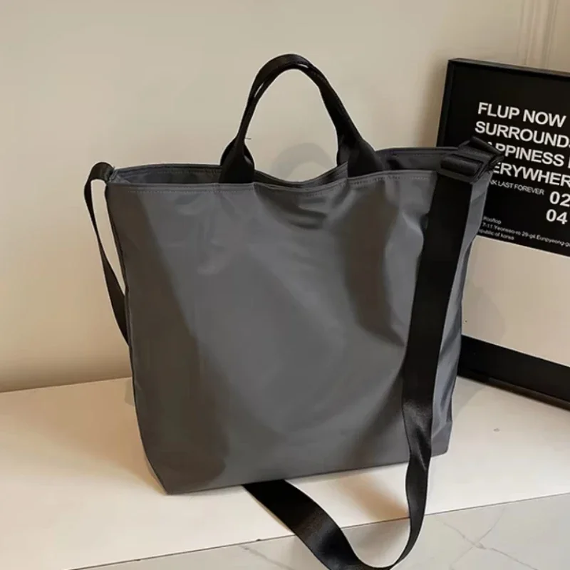 Nylon Large Capacity Handbag 2025 Hot Selling Simple Casual Crossbody Bag Soft Versatile Popular Zipper Solid Color Shoulder Bag