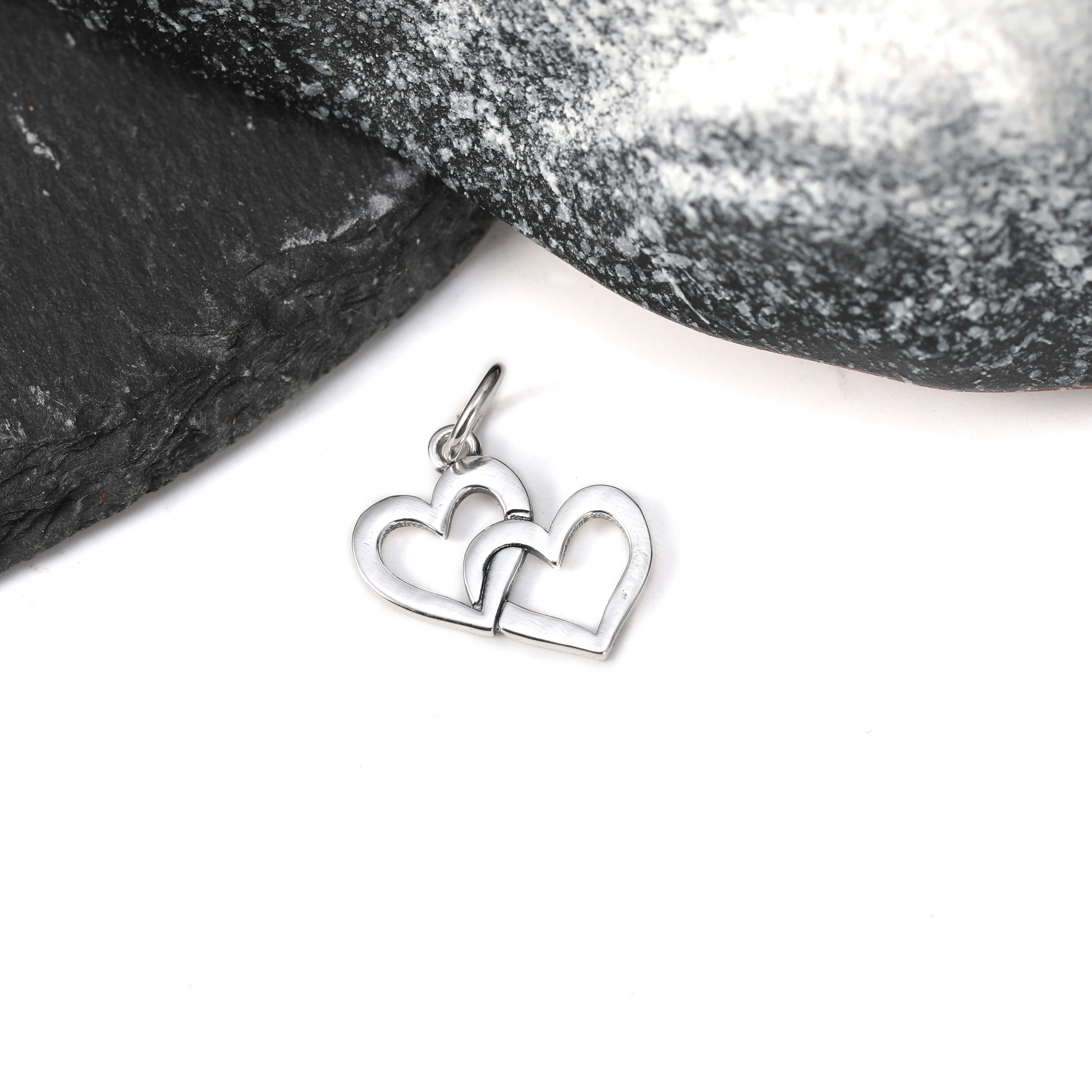 

DJ200 genuine 925 sterling silver fashionable and exquisite keychain accessory Love pendant