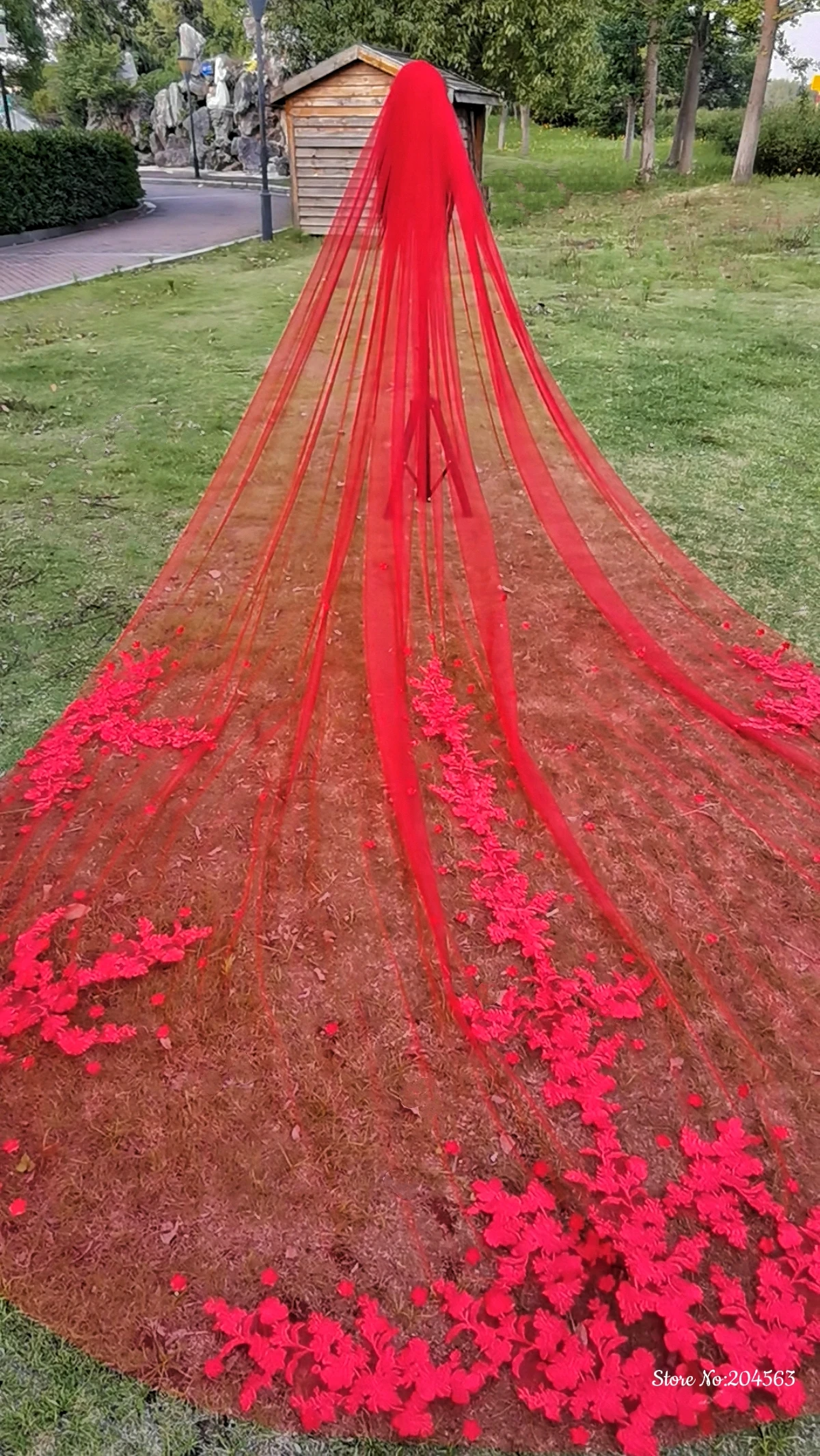 One-Layer Red Lace Wedding Veil with Flowers Cathedral Bridal Veils with Comb 4 Meters Long Veil Wedding Accessories MM