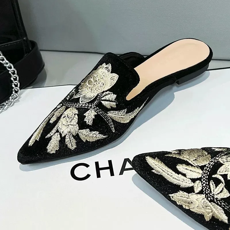 

Fashion Women Sandals Baotou Half Slippers for Women National Style Embroidery Flower Flat-soled Shoes for Woman Sandalias Mujer