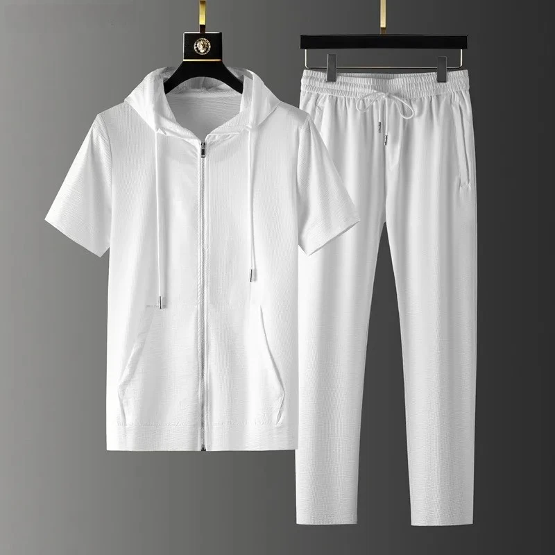 

2025 Summer New Men's Classic Fashion Solid Color Two-Piece Set Men's Lightweight Breathable High-Quality Two-Piece Set