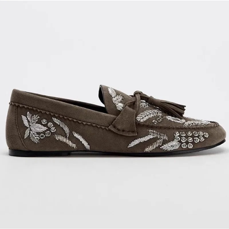 Designer Style Loafers 2026 Autumn Women Flat Shoes Leisure Comfortable Azy Flats Shoes Women\'s Embroidered Single Shoe