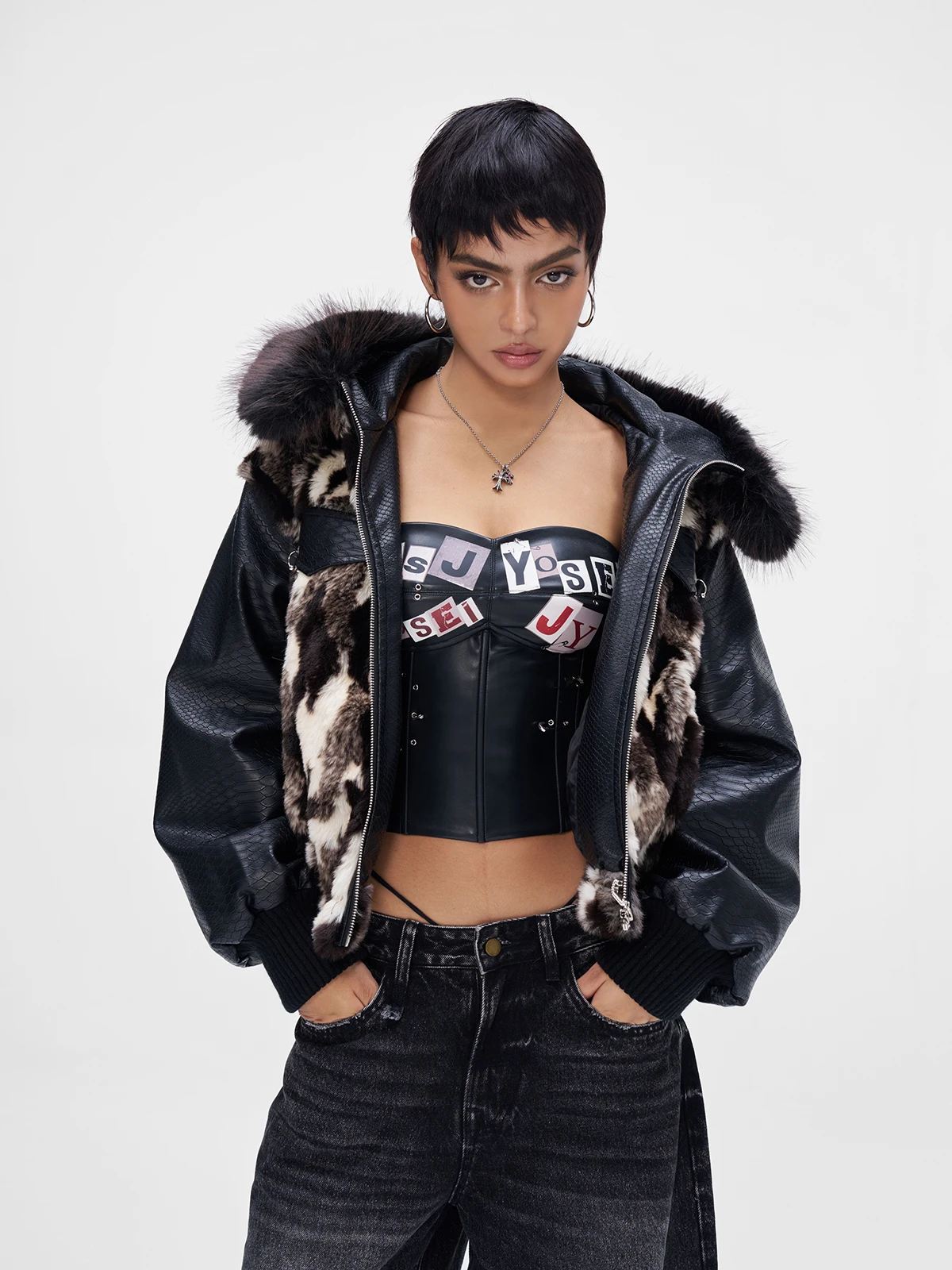 

JYOSEI Оригинальный дизайн, женская зимняя куртка из искусственного меха с крокодиловым узором, теплая, пушистая, с декоративными заклепками