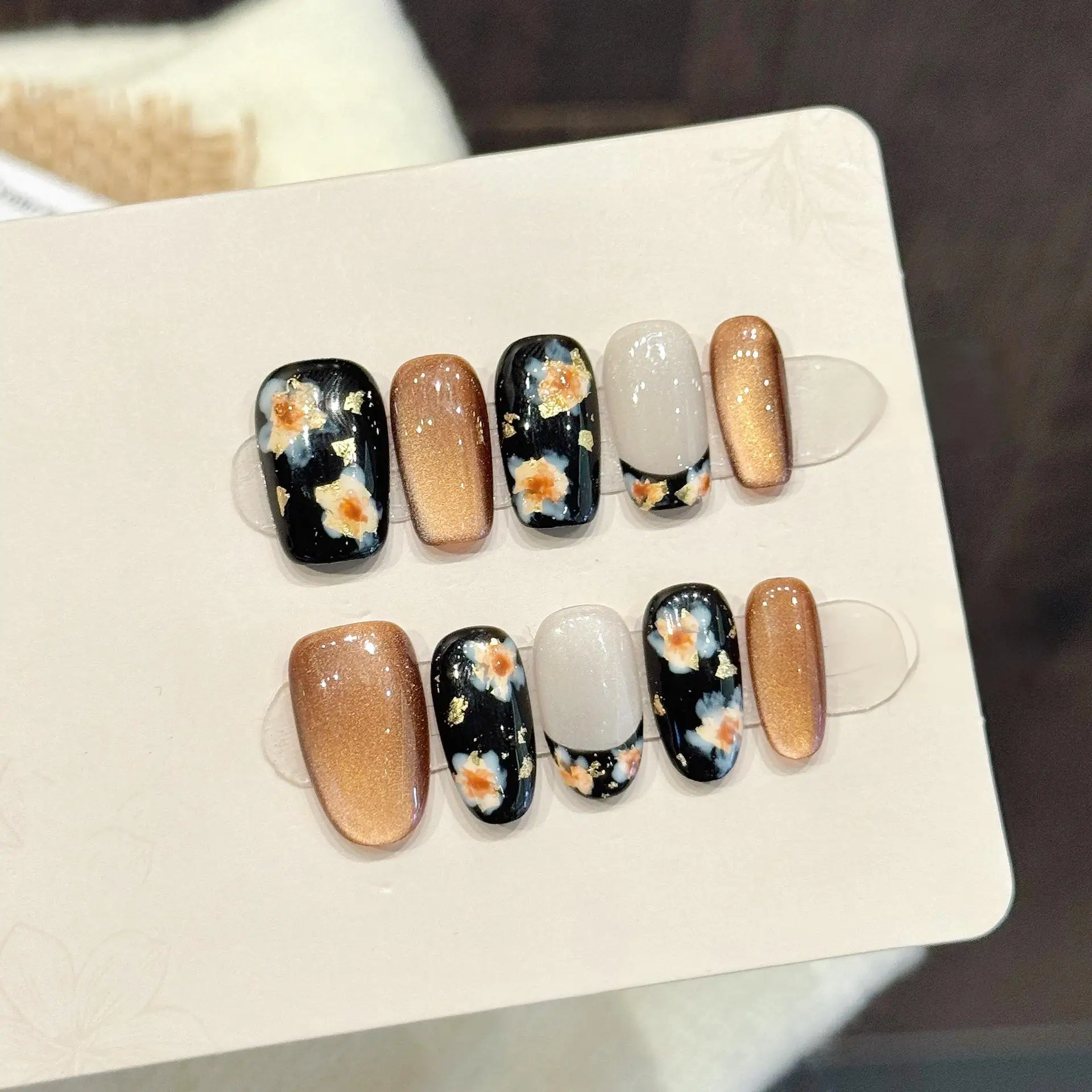 

10 PCS Luxury Handmade Press on Nails Short Oval Retro golden flower Design with 3-PIECE Tool Adhesive Nail Glue Tabs