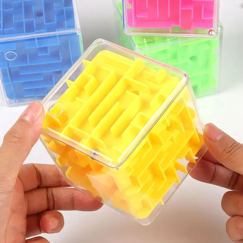 8cm/3.15in Cube 3D Maze Puzzle Six-sided Rolling Ball Game Labyrinth Children Balance Training Stress Reliever Toys for Kids