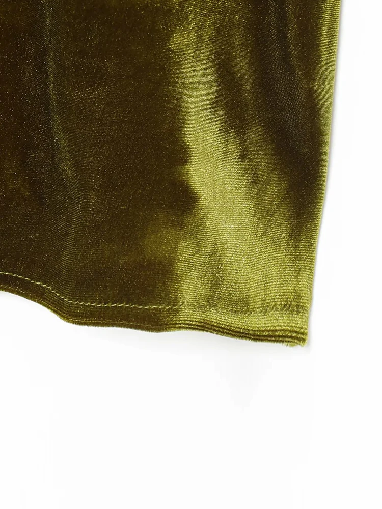 فستان نسائي جديد على الموضة بأشرطة رفيعة ورقبة على شكل V فستان طويل مخملي ناعم أنيق وأنيق مثالي لتواريخ العشاء وملابس السهرة