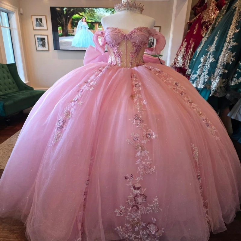 فساتين Quinceanera الوردية اللامعة قبالة الكتف الترتر زين الدانتيل الديكور القوس تول حفلة عيد ميلاد الحلو 16 فستان Vestidos 15