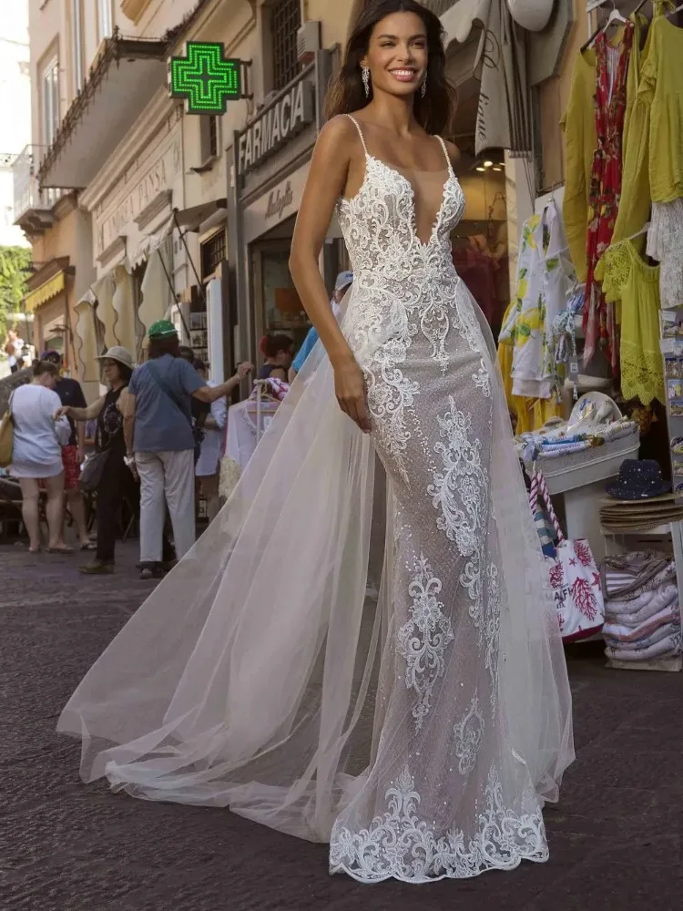 Sexy Sheer V Neck Mermaid Wedding Dress With Detachable Train Spaghrtti Straps Appliques Beaded Backless Beach Vestido De Novia