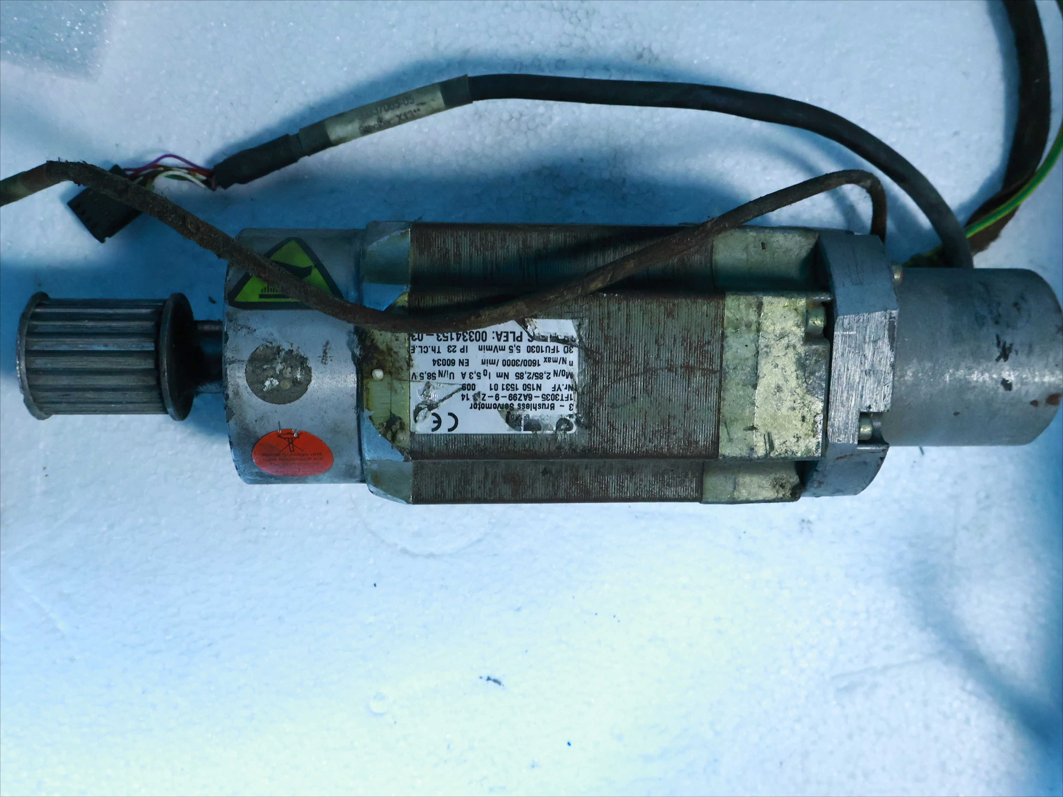 Used 1FT3035-6AZ99-9-ZS14 For SIEMENS 1FT3035-6AZ99-9-ZS14 Servo Motor