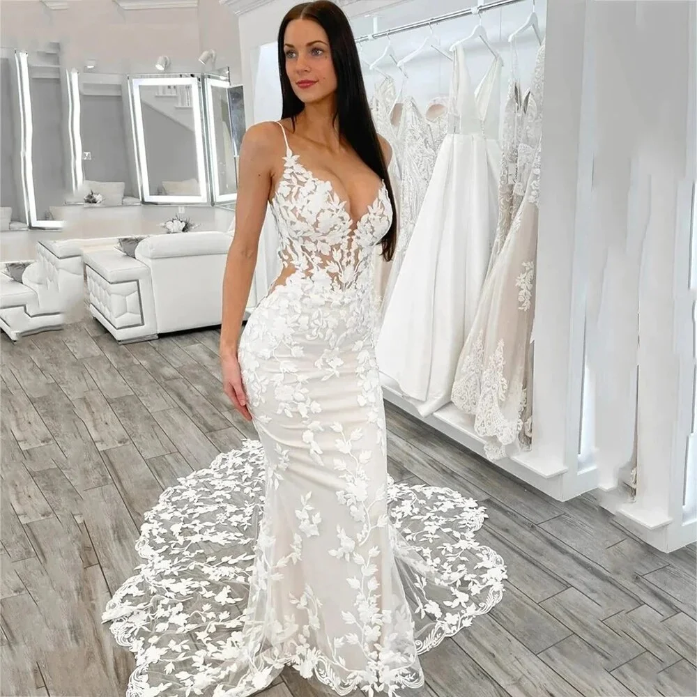 

Customized Vintage Mermaid Wedding Dress 2024 Spaghetti Bride Dress Lace V Neck Button Bridal Gown Vestido De Casamento YMW113