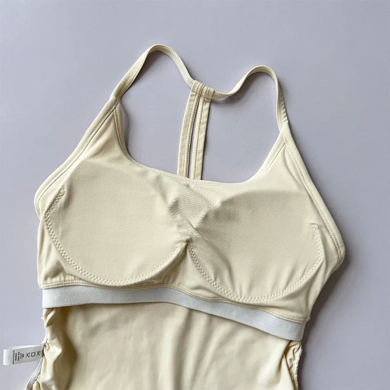 2-teiliges Nude High-Waisted Butt-Lifting Yoga-Set: Fitness-Cropped-Leggings, Sport-BH, stoßfestes Trainings-Oberteil und -Unterteil. – Detail 26