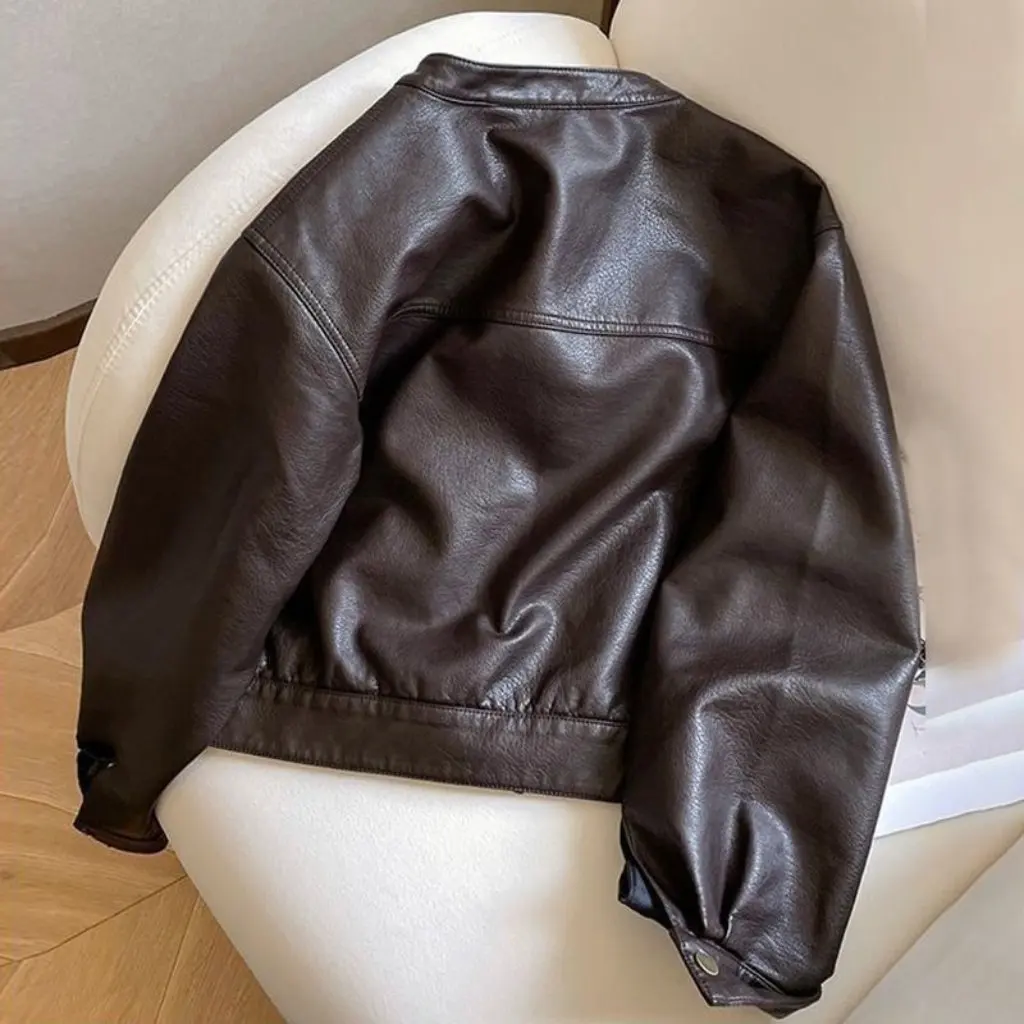 เสื้อแจ็คเก็ตหนังผู้หญิงทรงหลวมสไตล์เรโทรแบบนักขี่มอเตอร์ไซค์ แฟชั่นฮ่องกง ฤดูใบไม้ผลิ ฤดูใบไม้ร่วง สินค้ามาใหม่ ดีไซน์หรูหรา มีเอกลักษณ์