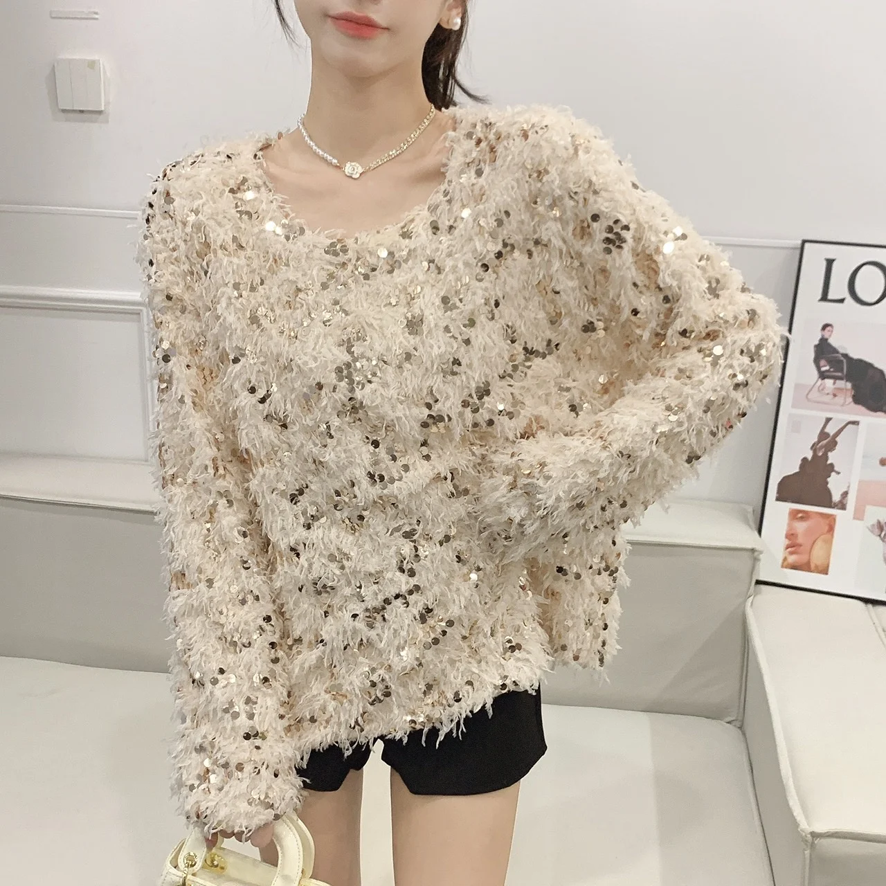 Autumn And Winter New Round Neck Female Sequins Long Sleeve Straight Women\'s Wear Loose Casual Feather Tassel Tops