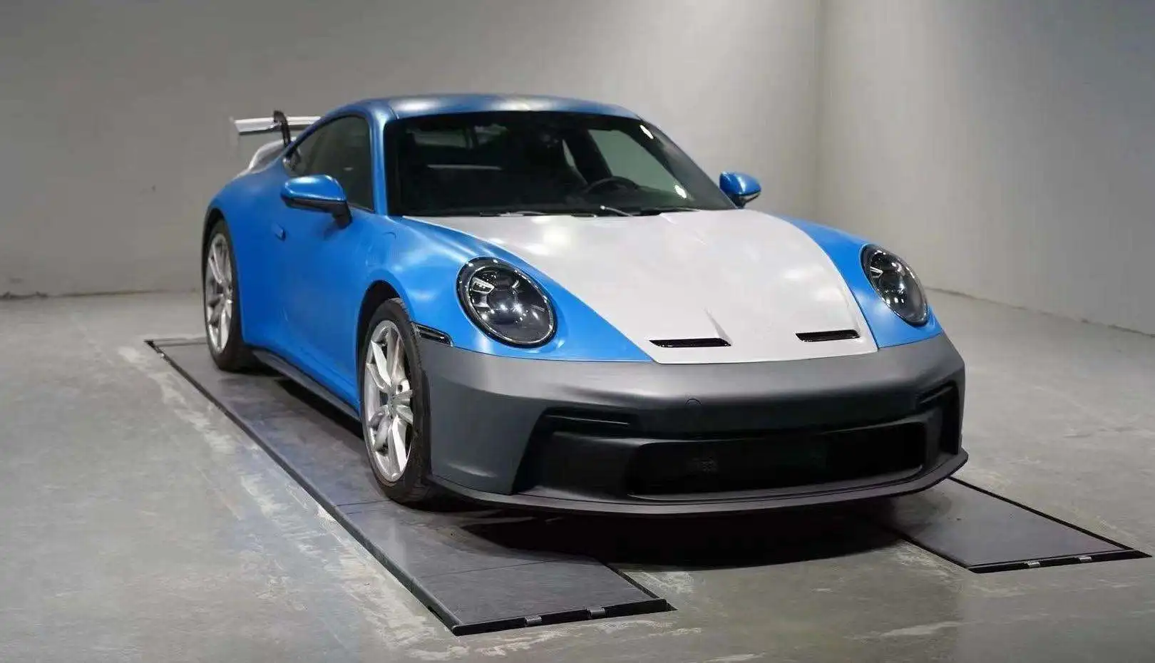 Upgraded GT3-Style Body Kit for  911 992 Front and Rear Bumpers Diffuser Spoiler Hood Body Kit car parts conversion kit