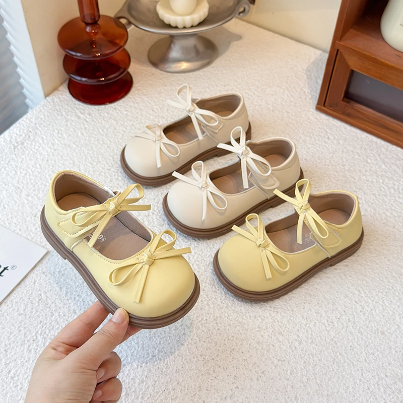 

2025 New Children's Leather Shoes Bowknot Sweet Princess Shoes for Girls Hollow-out Spring Autumn Kids Fashion Causal Flat Shoes