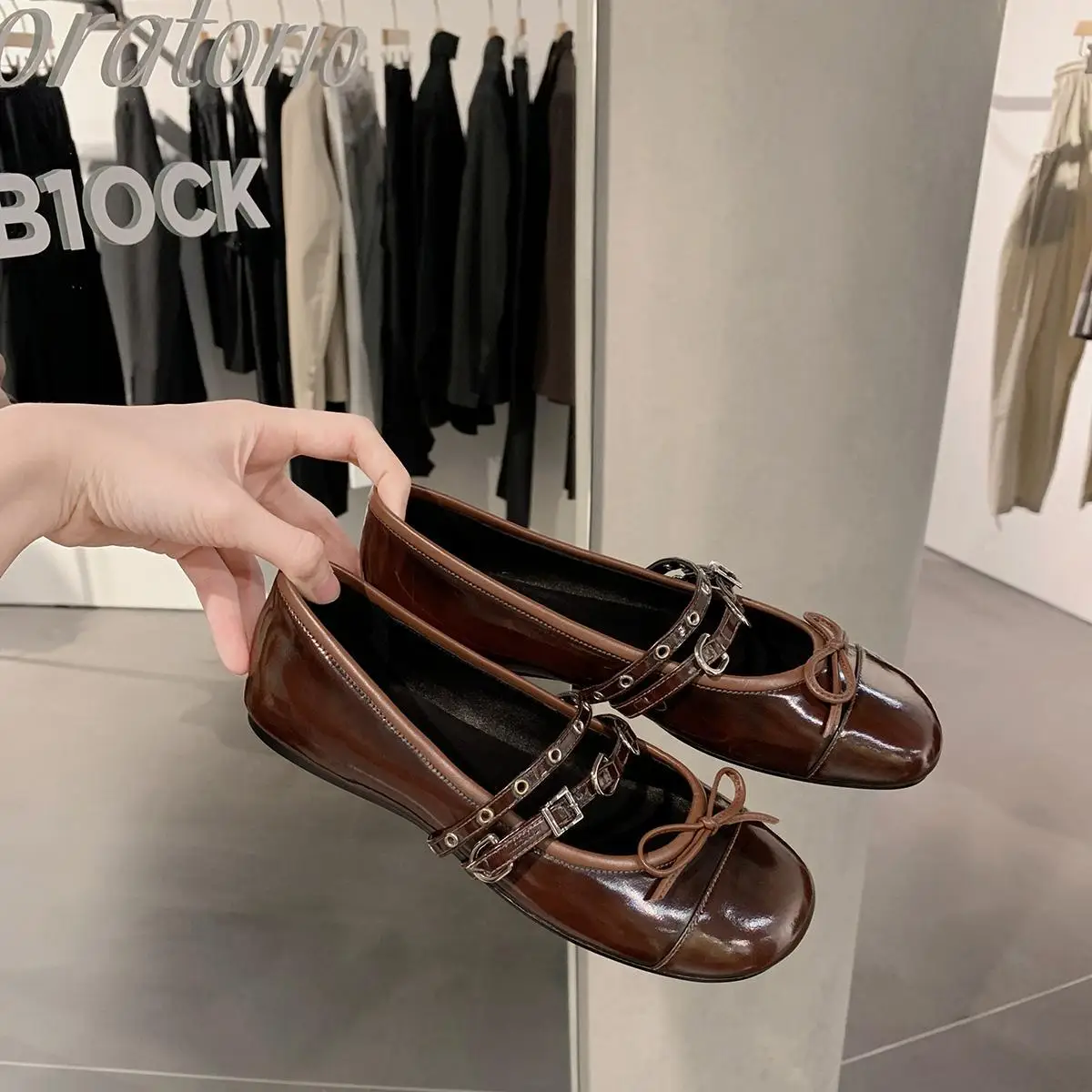 

Женские танцевальные туфли в стиле Лолиты с узлом-бабочкой на плоской подошве, женская повседневная обувь с круглым носком, весенние дизайнерские женские туфли Мэри Джейн с пряжкой