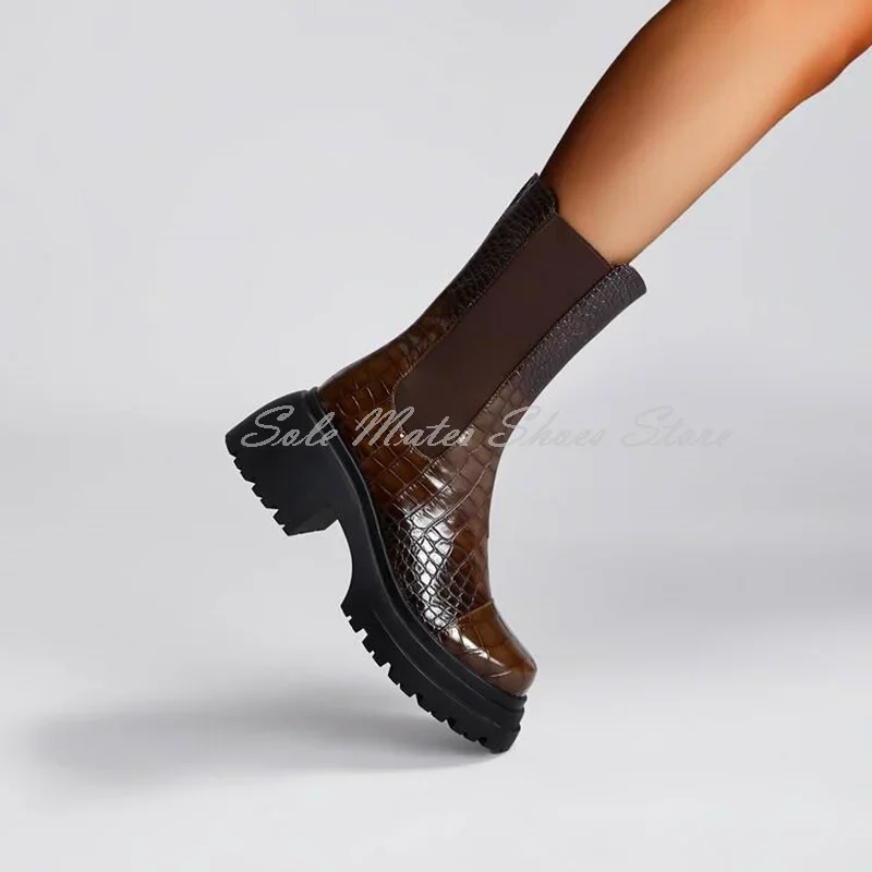 Vintage Burgundy Crocodile Pattern Women's Boots Round Toe Thick Sole Slip On Mid Calf Boots British Style Modern Boots Spring