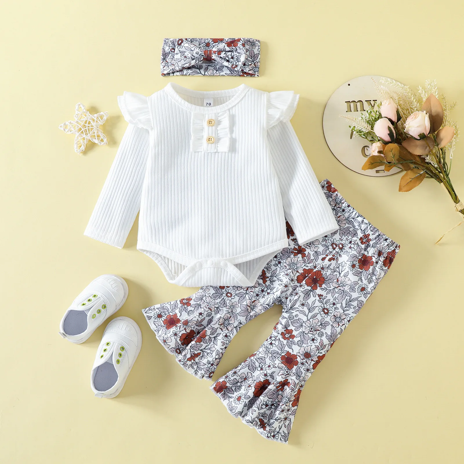 

Toddler Girls Clothing Flying Sleeve Print Ribbed Tops With Bottom Flower Pants Headbands Newborn Girls Outfits Trumpet Pants
