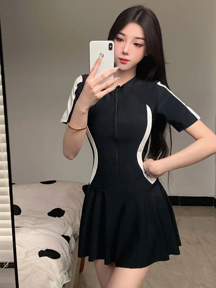 2026 New Women Skirted One Piece Swimsuits Tummy Control Slimming Sport Boyleg Swimwear for Student Hot Spring