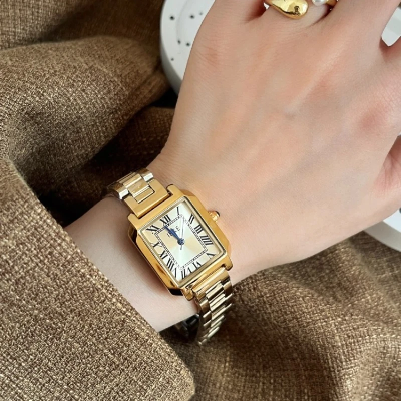 Classic Trend Ladies Watch Elegant and Simple 2025 Waterproof Quartz Watch Birthday Gift