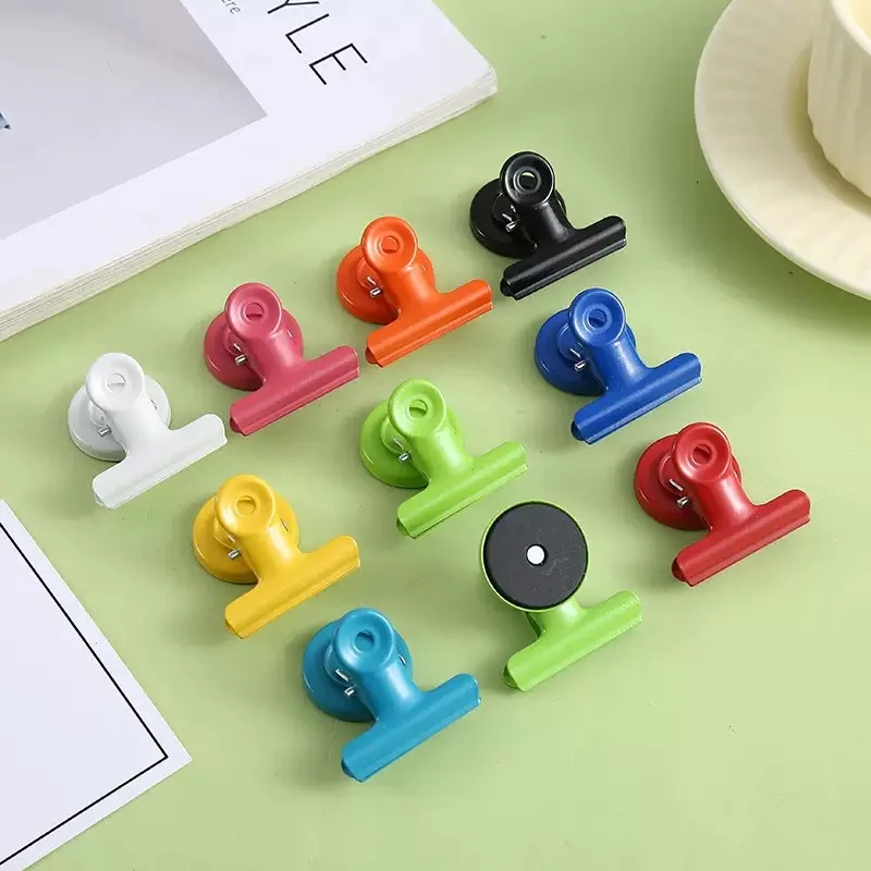 

Household Multifunctional Metal Magnet Clip Sealed Refrigerator Sticky Note Message Storage Magnet Hole Board Photo Clip