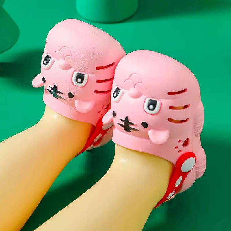 Chaussures de jardin de dessin animé mignon pour enfants, litière, pantoufles de tigre Kawaii, sandales de nuages d\'été, chaussures de toboggan