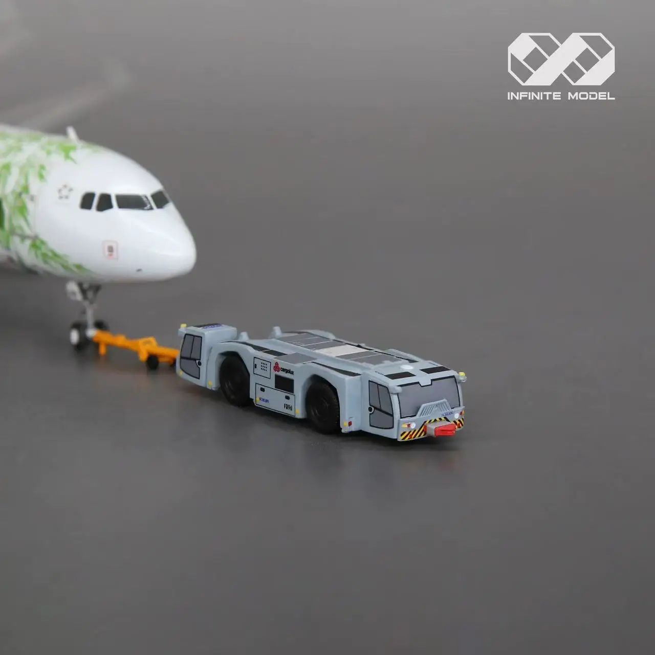 

Scale 1:400/200 Cargolux F396 tractor Finished 3D Printed Aviation Model