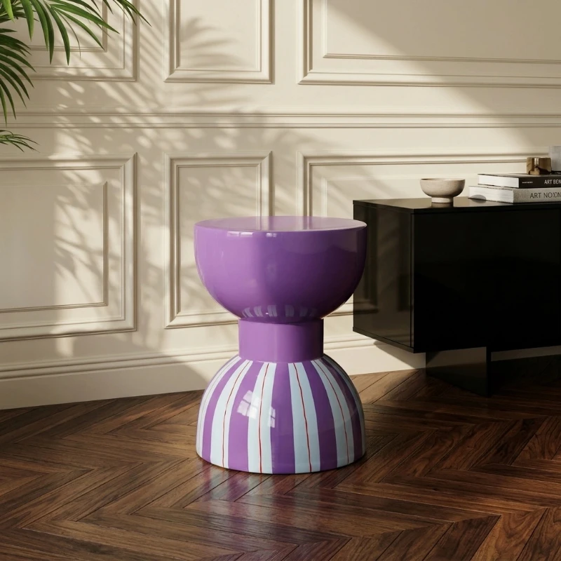 Medieval purple bowl-shaped edge table ornament, coffee table, living room, bedroom, next to the sofa, niche high-end