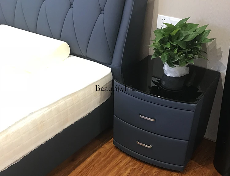 Kabinet Laci ganda kaca tempered penyimpanan loker samping tempat tidur kulit biru tua minimalis Modern