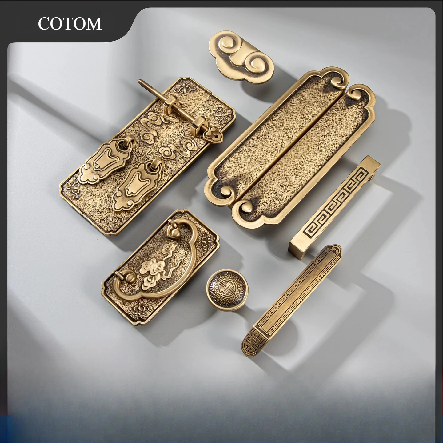 Luxury Authentic Luxury Antique Brass Solid Brass Cabinet Pulls Vintage Cloud Handle Wardrobe Knob Bookshelf Heavy Duty Hardware