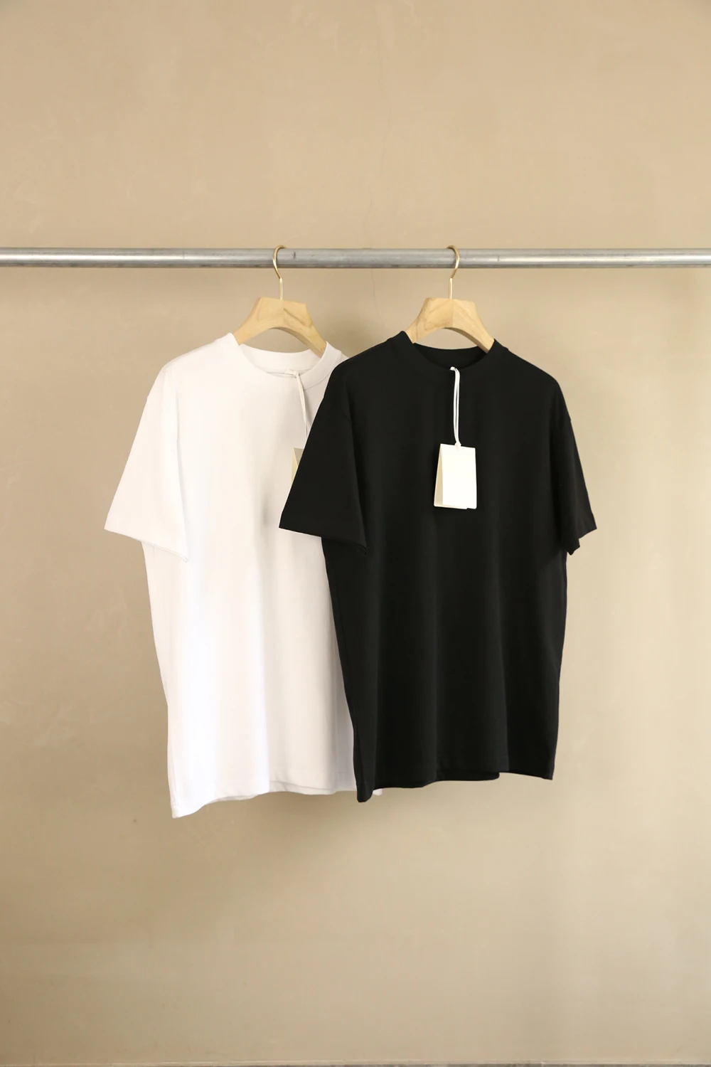 24ss Luxury Brand Love is the beginning Letter Print T shirt Men Women's Minimalism Logo T shirts Short Sleeved Cotton Top Tees