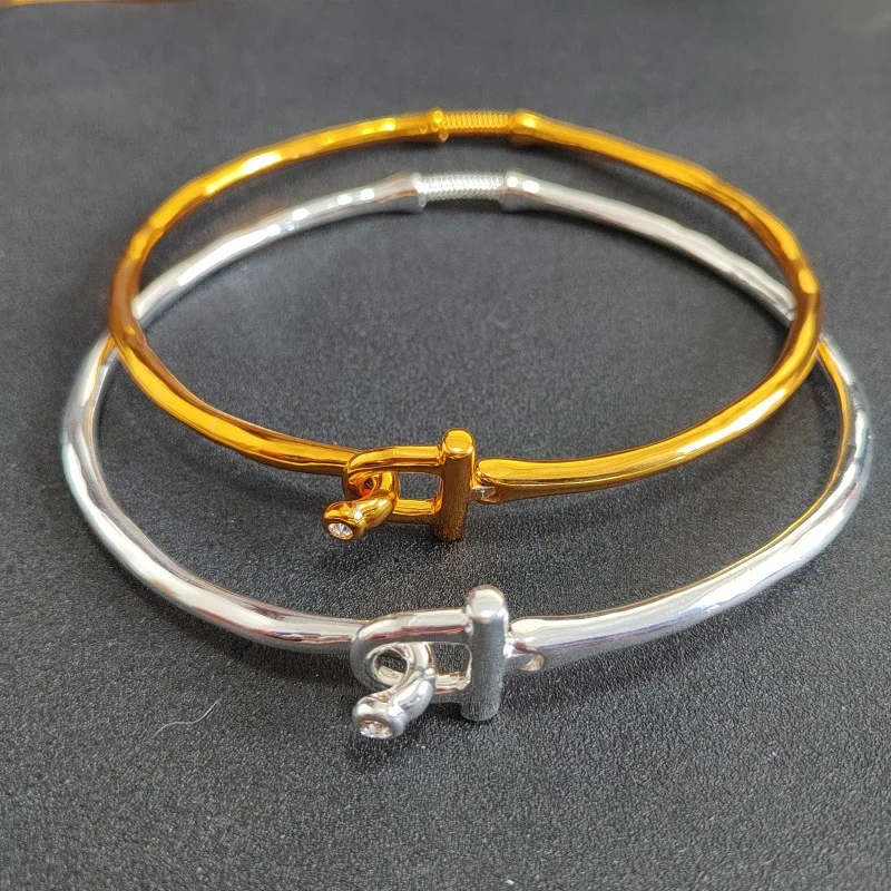 

2026 European and American best-selling niche design casual exquisite necklace suitable for couples to wear