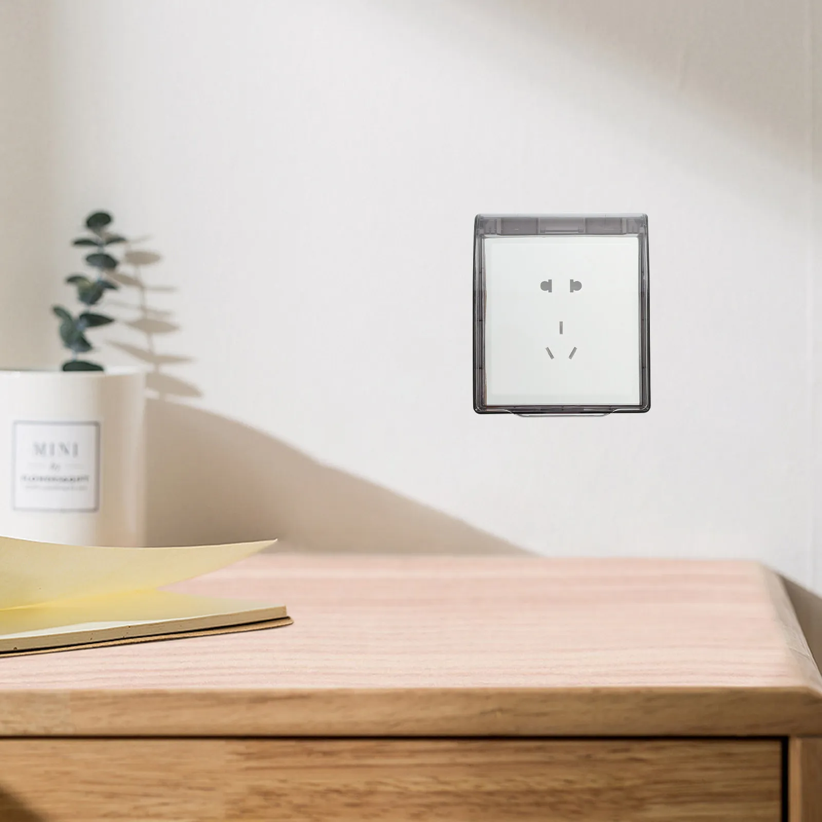 

2 шт. многоразовые водонепроницаемые клейкие накладки на розетки для ванной, кухни, гостиной, офиса, не оставляющие следов, легко снимаемые